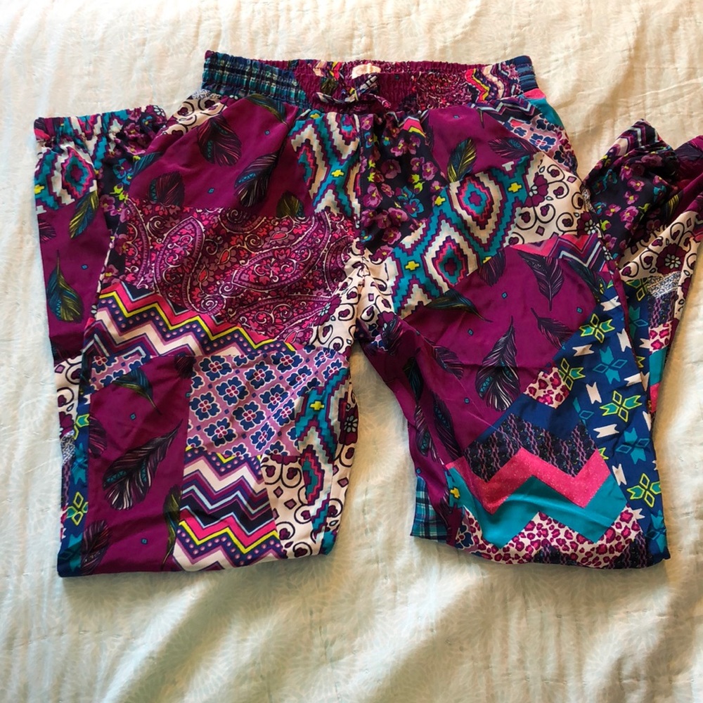 Patterned Joggers - Picture 2 of 7